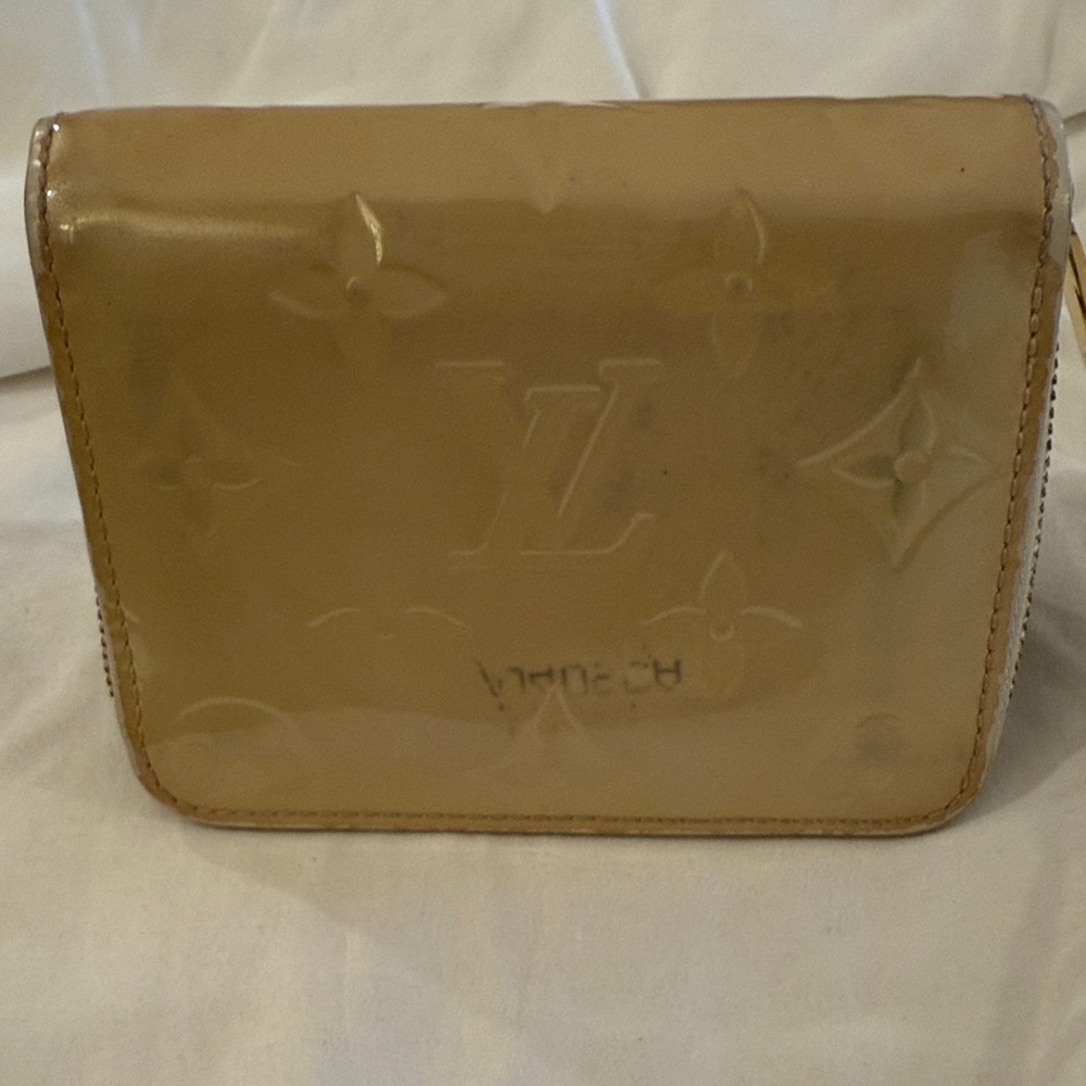 Louis Vuitton Beige Vernis Wallet